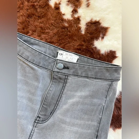 Free People Just Float On Flare Jeans i - Picture 2 of 3